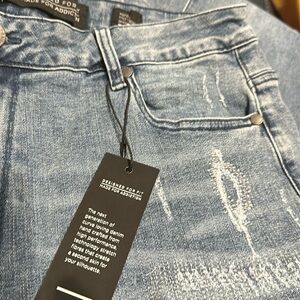 City chic Harley mid rise ankle grazer jeans New. 18w